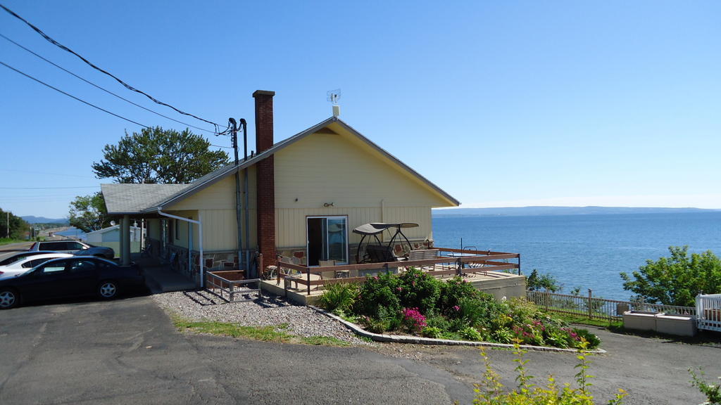 Motel Carleton Sur Mer Exterior photo